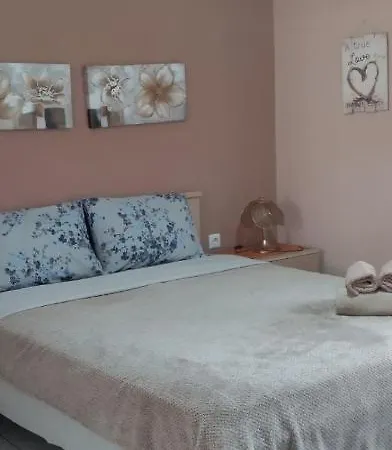 Апартаменты Voula's 2